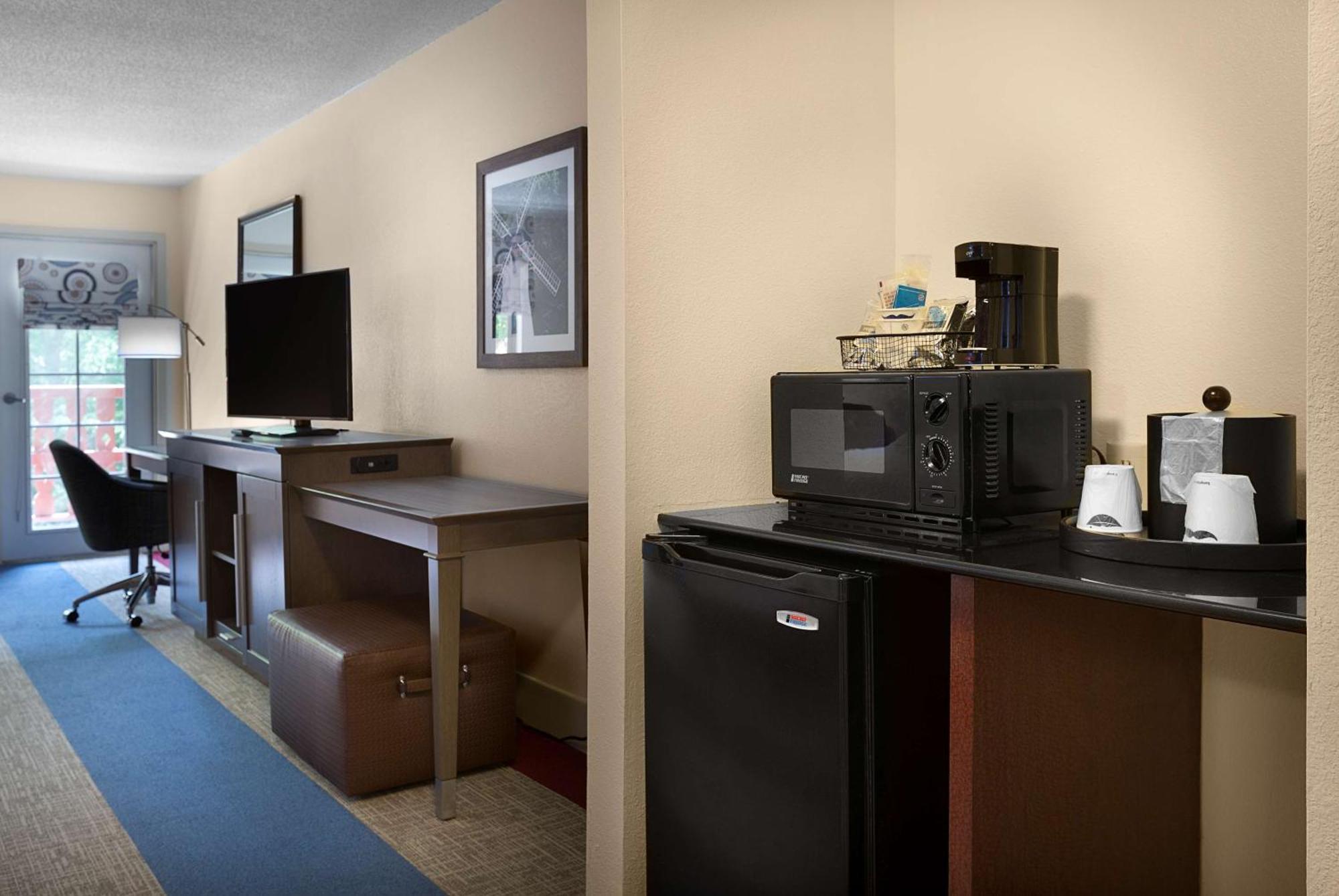 Hampton Inn Хелен Экстерьер фото