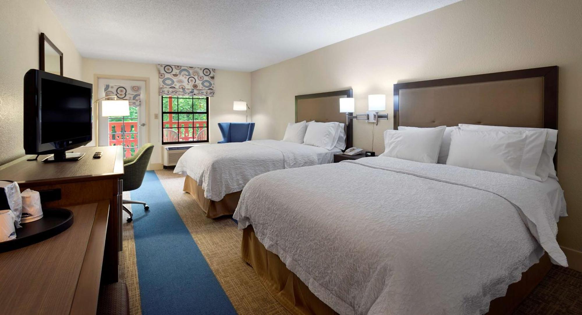 Hampton Inn Хелен Экстерьер фото