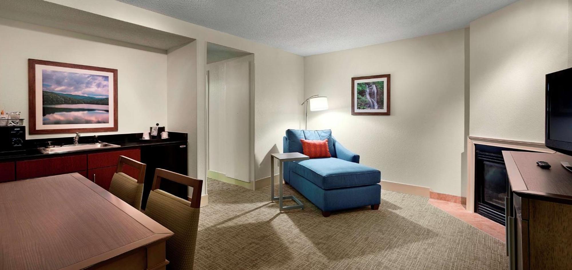 Hampton Inn Хелен Экстерьер фото